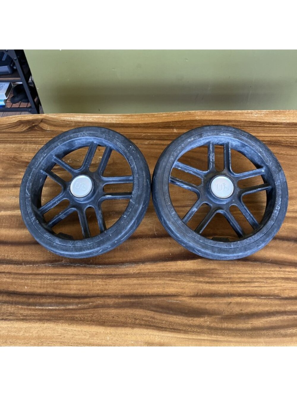 UPPAbaby Vista V3 Model 0130 Replacement Part - Rear Wheels